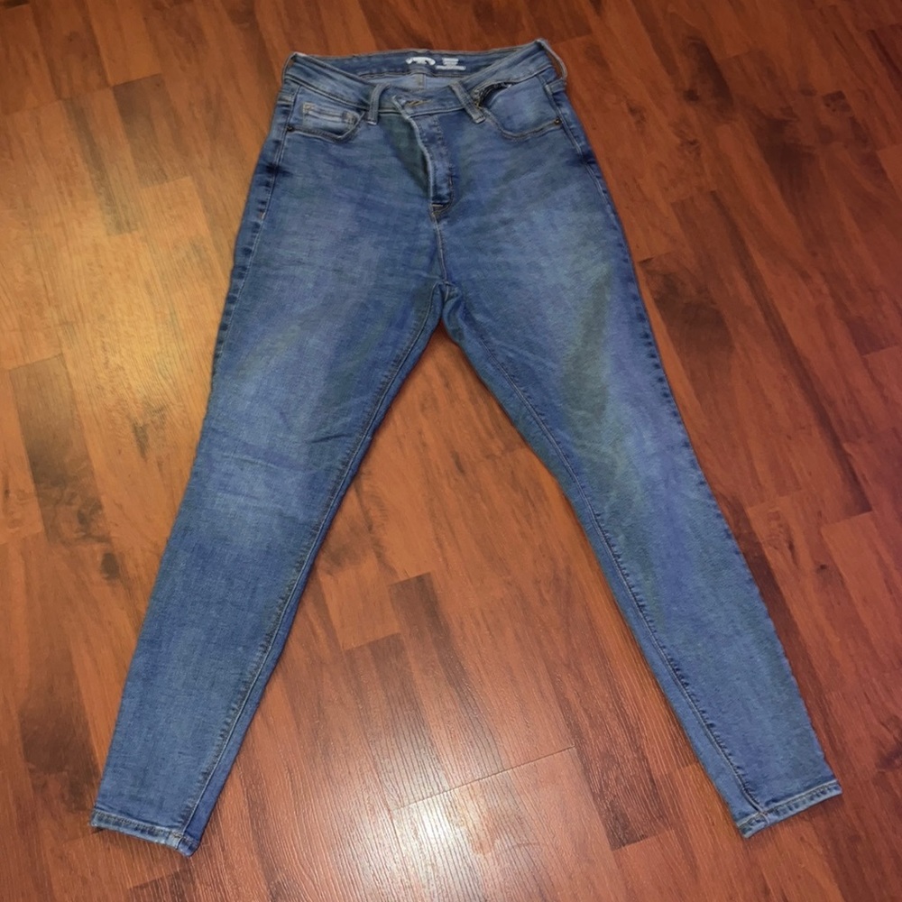 Old Navy Rockstar Jeans